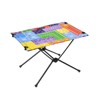 Table De Camping Helinox Table One Hard Top Rainbow Bandana Quilt 4 Table De Camping Helinox Table One Hard Top Rainbow Bandana Quilt – Image 2