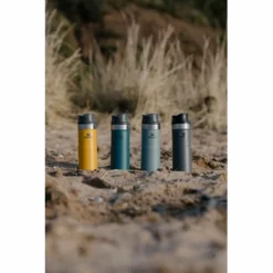 Tasse Isotherme Stanley The Trigger Action Travel Mug Safran 0.35L -Meilleur Camping Magasin 4 800x1200 5 1