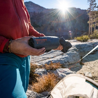 Matelas De Couchage Thermarest NeoAir UberLite Orion Regular Wide 7 Matelas De Couchage Thermarest NeoAir UberLite Orion Regular Wide – Image 5