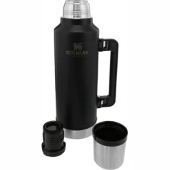Bouteille Isotherme Stanley Legendary Classic Bottle Matte Black 1,9L 9 Bouteille Isotherme Stanley Legendary Classic Bottle Matte Black 1,9L -Meilleur Camping Magasin Large JPG Classic20Legendary20Bottle202.0qt20Matte20Black