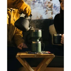 Tasse Isotherme Stanley The Legendary Camp Mug Nightfall 0,35L -Meilleur Camping Magasin Stanley20 20Classic20Campaign20 20Social20Media20 20Cropped20Images20 20108020x20135020px20 205 2